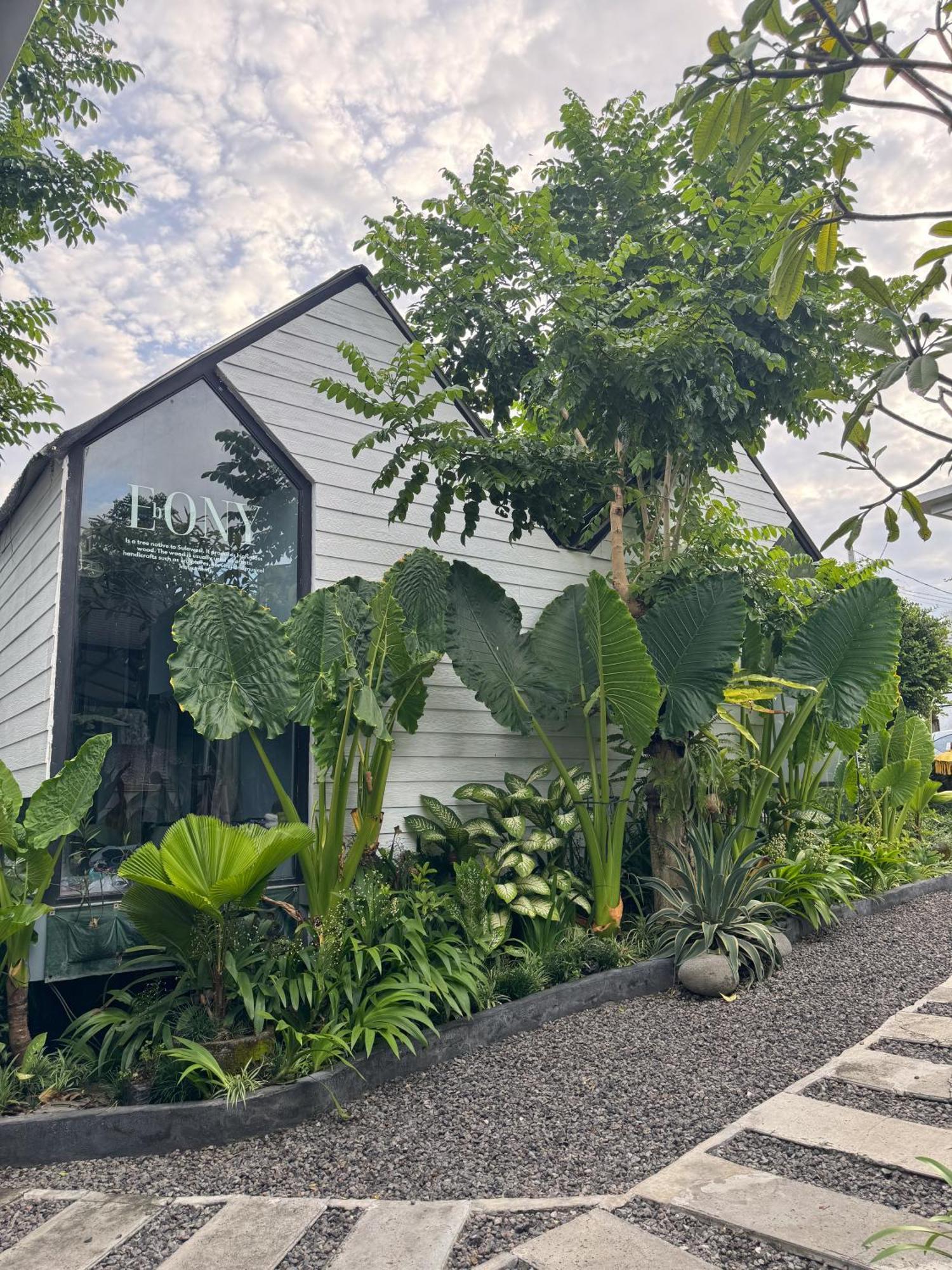 The Jungle Hostel Canggu Exterior photo