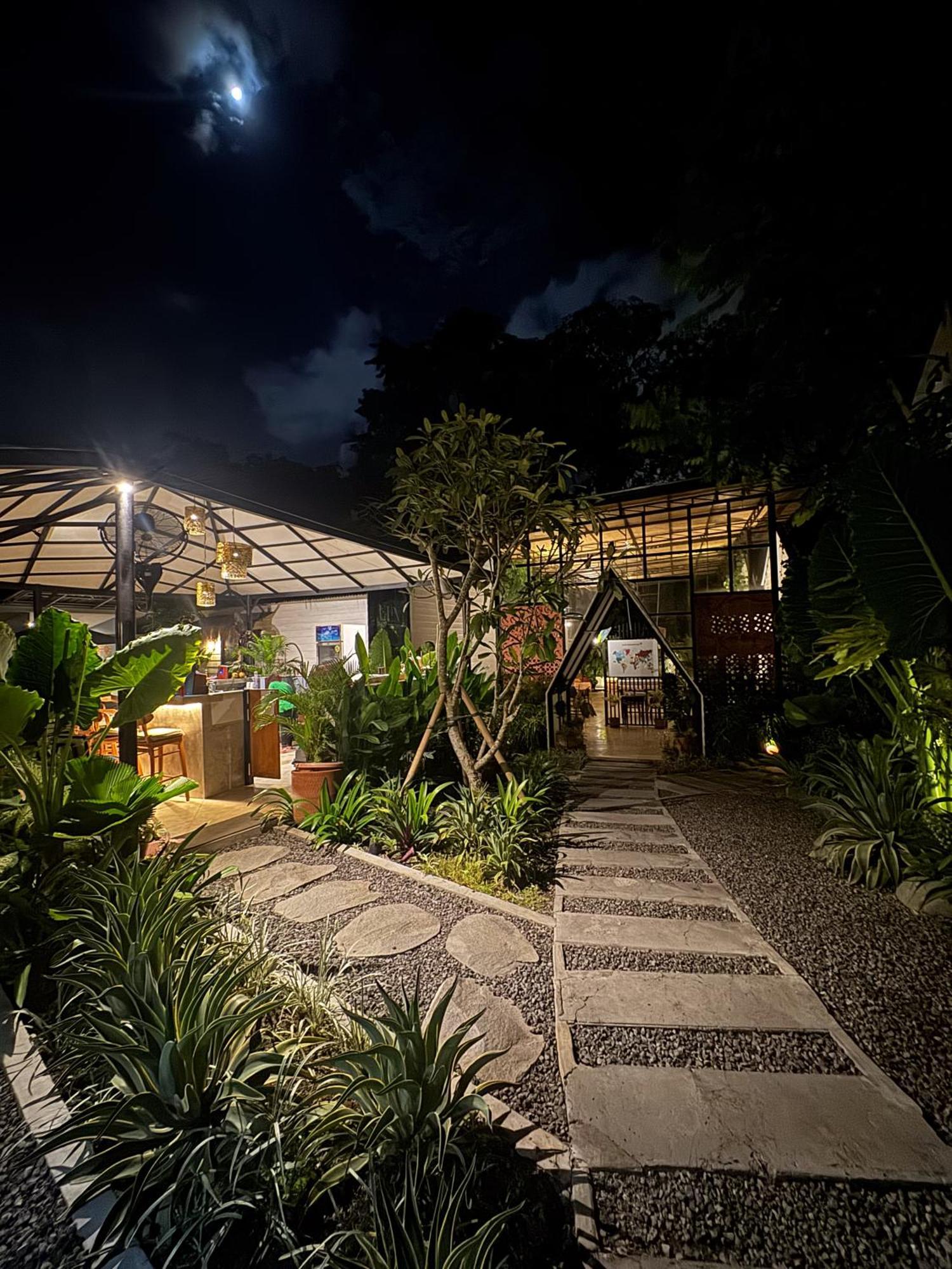 The Jungle Hostel Canggu Exterior photo