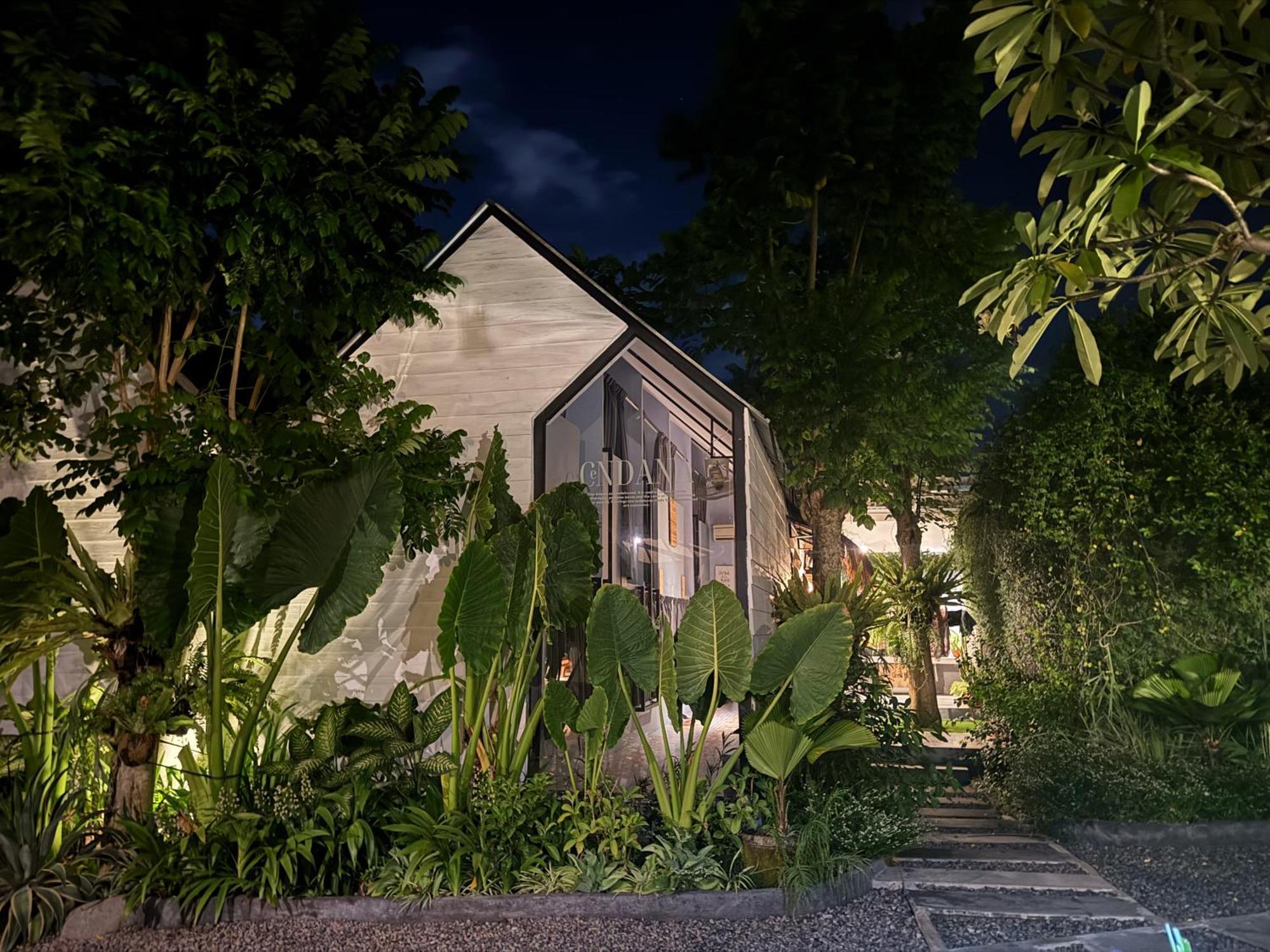 The Jungle Hostel Canggu Exterior photo