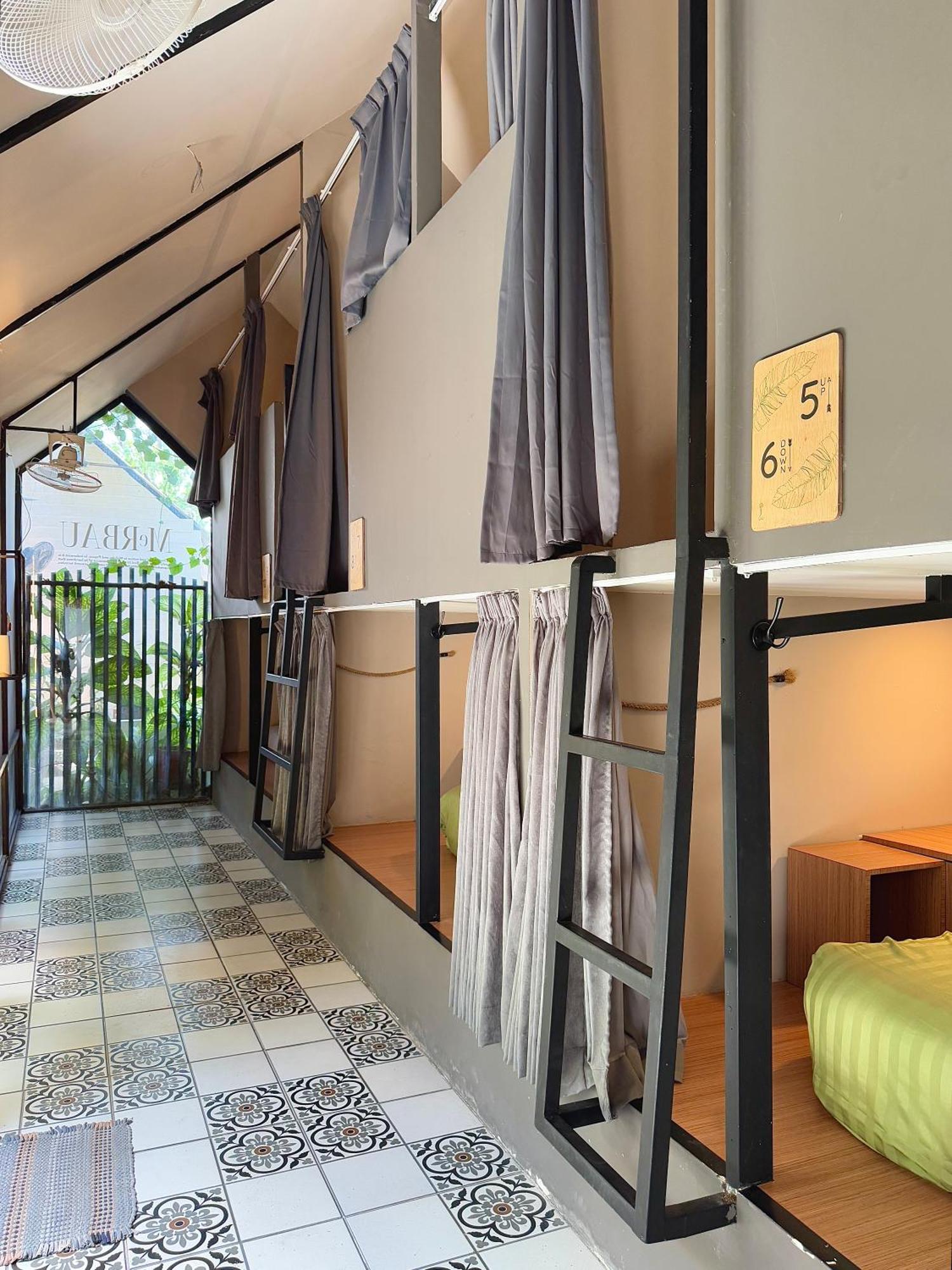 The Jungle Hostel Canggu Exterior photo